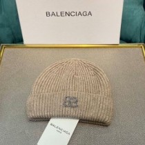 Balenciaga BB Knitted Hat In Khaki