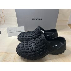 Balenciaga Bouncer Clog in Black Rubber